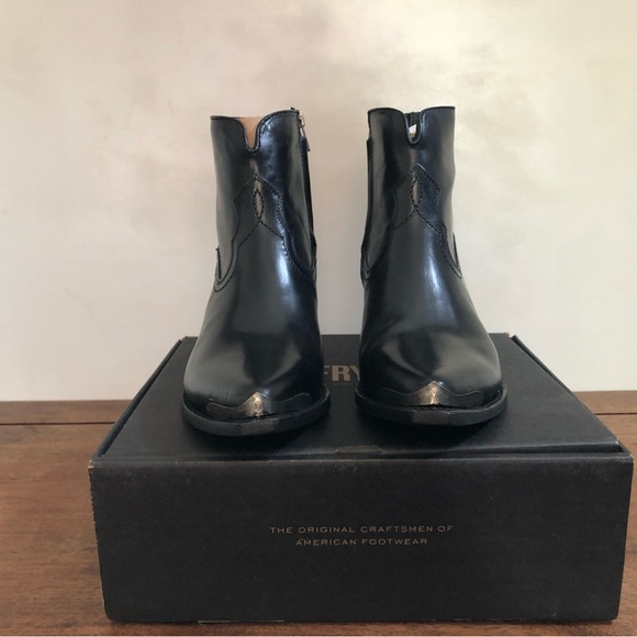 Frye Western Short Boot - Picture 3 of 8